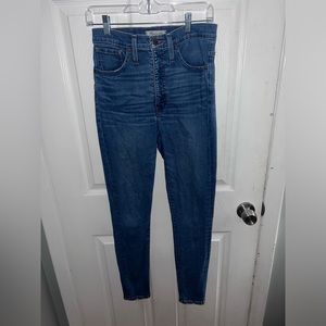 Madewell 11" High Rise Skinny Medium Wash Jean_Gently used good Condition